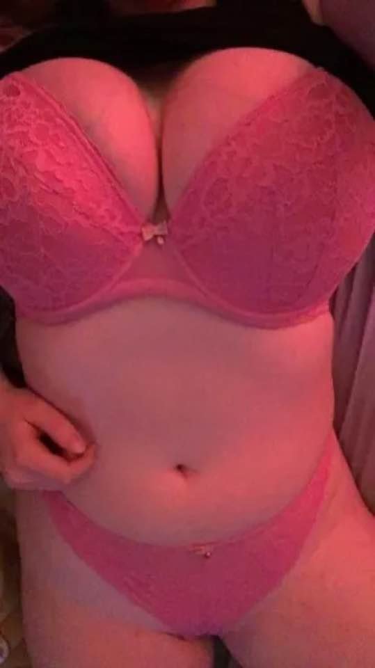 Ex gf Catilyn has massive tits and a nice slit #h4wAmyf0